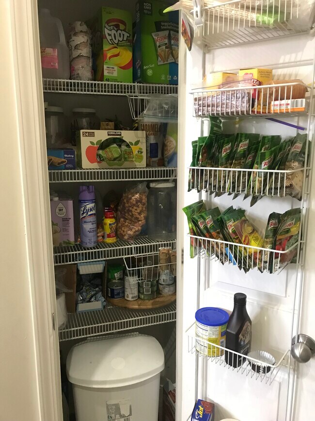 Building Photo - 1635 Blackalder Cove