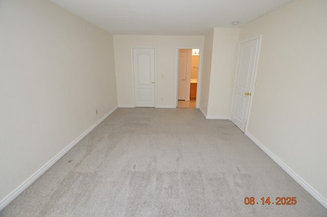 Building Photo - 5509 Donaldson Ct