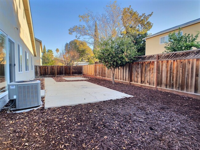 Building Photo - 4bd/2ba Home in South San Jose