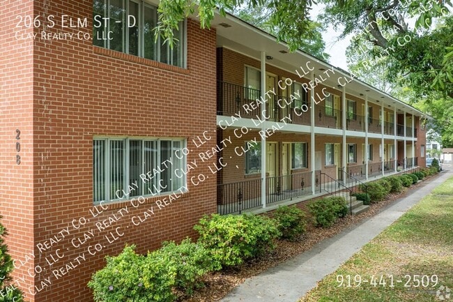 Building Photo - 206 S Elm St