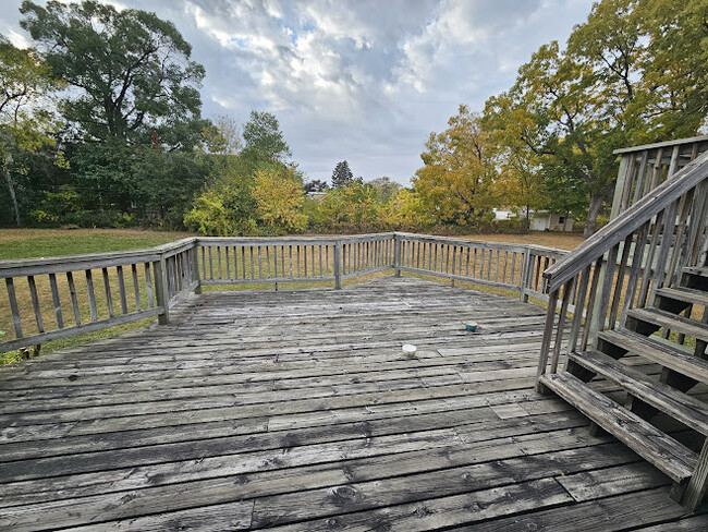 Great Deck Space, Large Back Yard - 9702 Pleasant Ave S