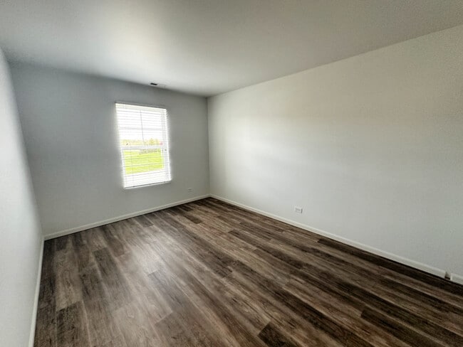 Building Photo - 652 Anchorage Ct