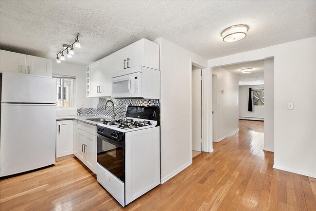 Building Photo - 603 Gott St