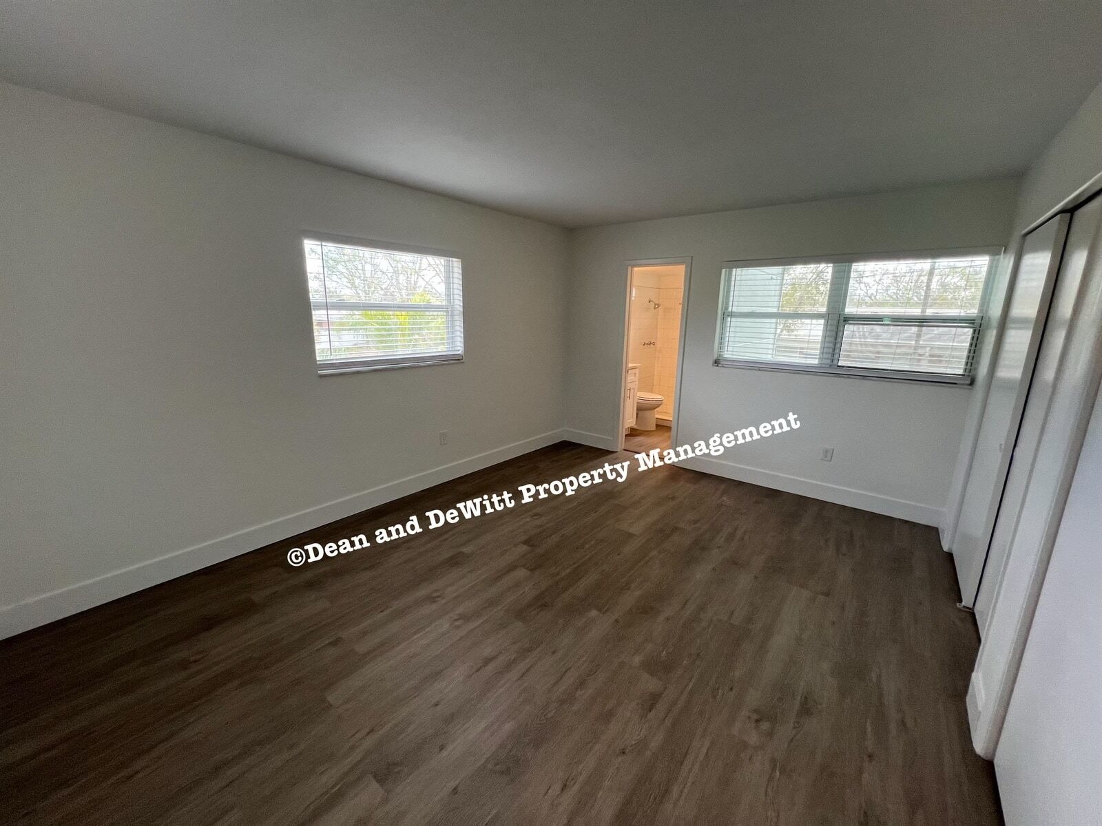 Building Photo - 2 Bed/1 Bath - Unit 6