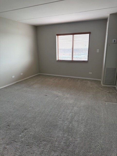 Building Photo - 6340 Americana Dr