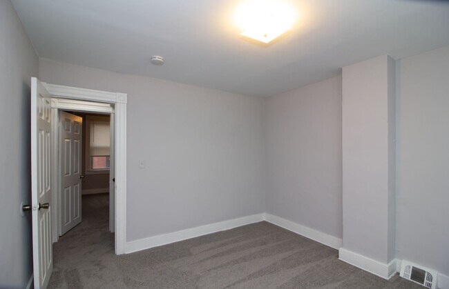 Building Photo - 3616 Paine St