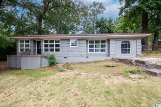 Building Photo - 656 Kenwood Dr