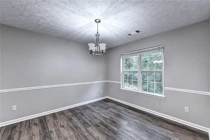 Building Photo - 1227 Yellow River Dr