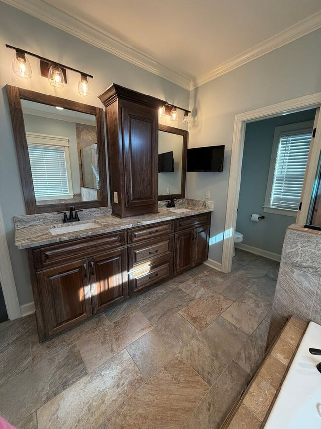 Building Photo - Maddison Subdivision