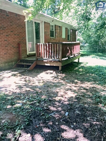 Building Photo - 174 Long Meadow Dr