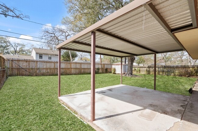 Building Photo - 1409 Conrad Sauer Dr