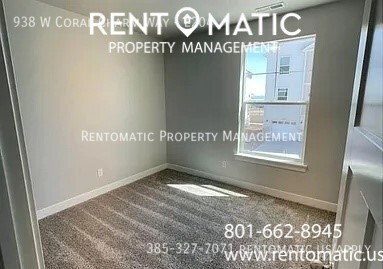 Building Photo - 938 W Coral Charm Wy