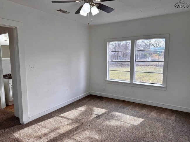 Building Photo - 2209 Talunar Ln