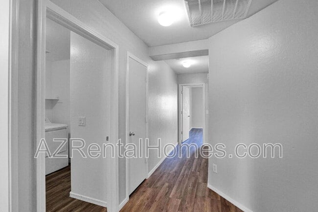 Building Photo - 11187 W Tonto St