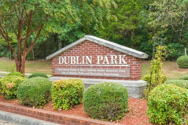 Building Photo - 12917 Tallulah Dr