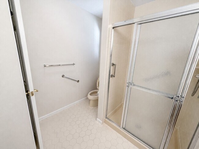 Building Photo - 3579 Vicari Ave