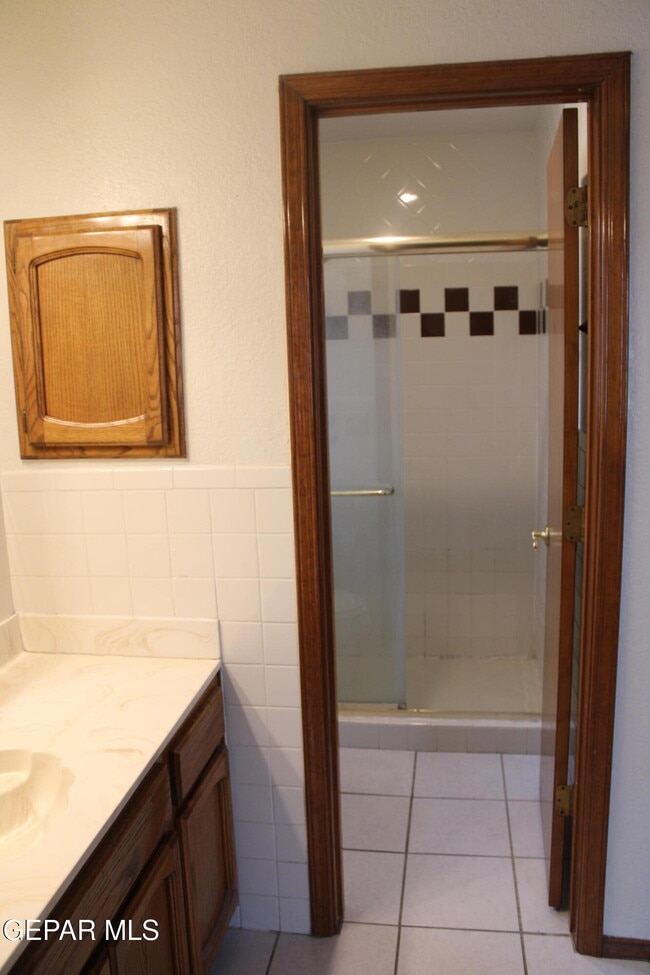 Building Photo - 11550 James Grant Dr