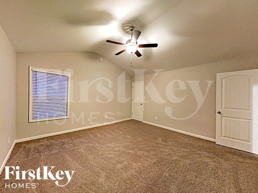 Building Photo - 7 Abington Ln