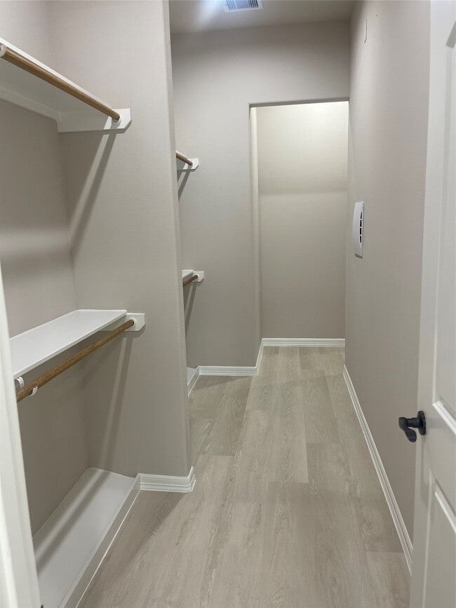 Building Photo - 9647 Champion Heavens Dr