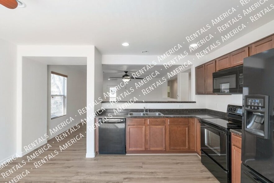 Building Photo - 8345 W Redshank Dr