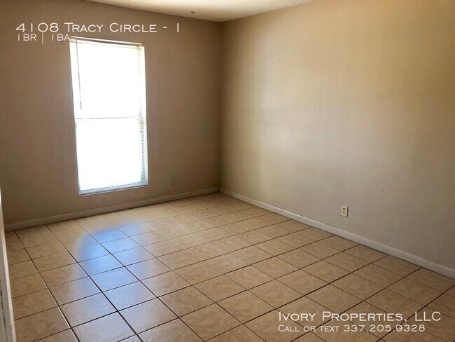 Building Photo - 4108 Tracy Circle Apt. 1