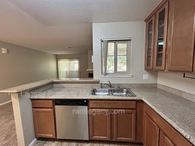 Building Photo - 3715 Tallyho Dr