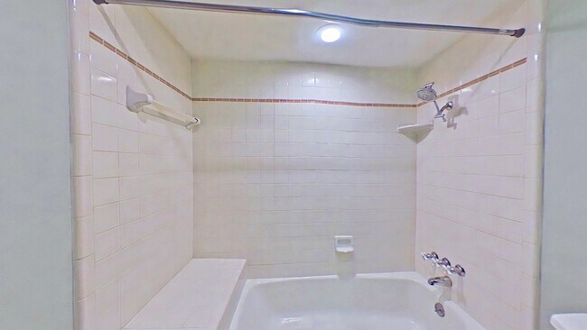 Building Photo - 15706 Havenrock Cir