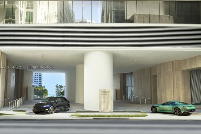 Building Photo - 300 Biscayne Blvd