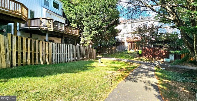 Building Photo - 6623 Patent Parish Ln