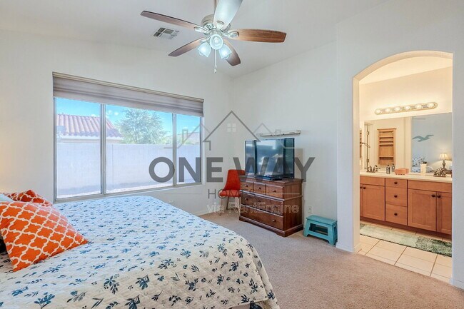 Building Photo - 4269 E Cassia Ln