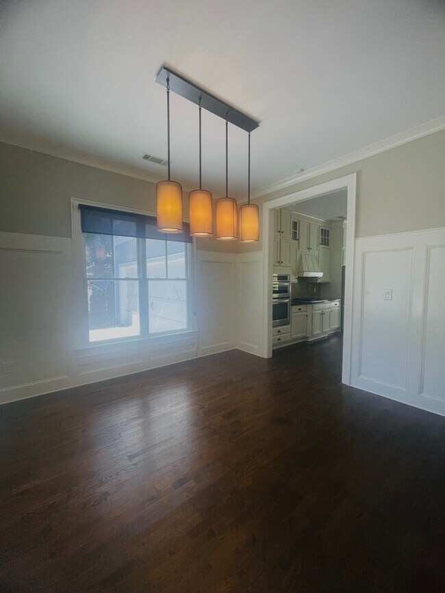 Building Photo - 245 Harben Pl