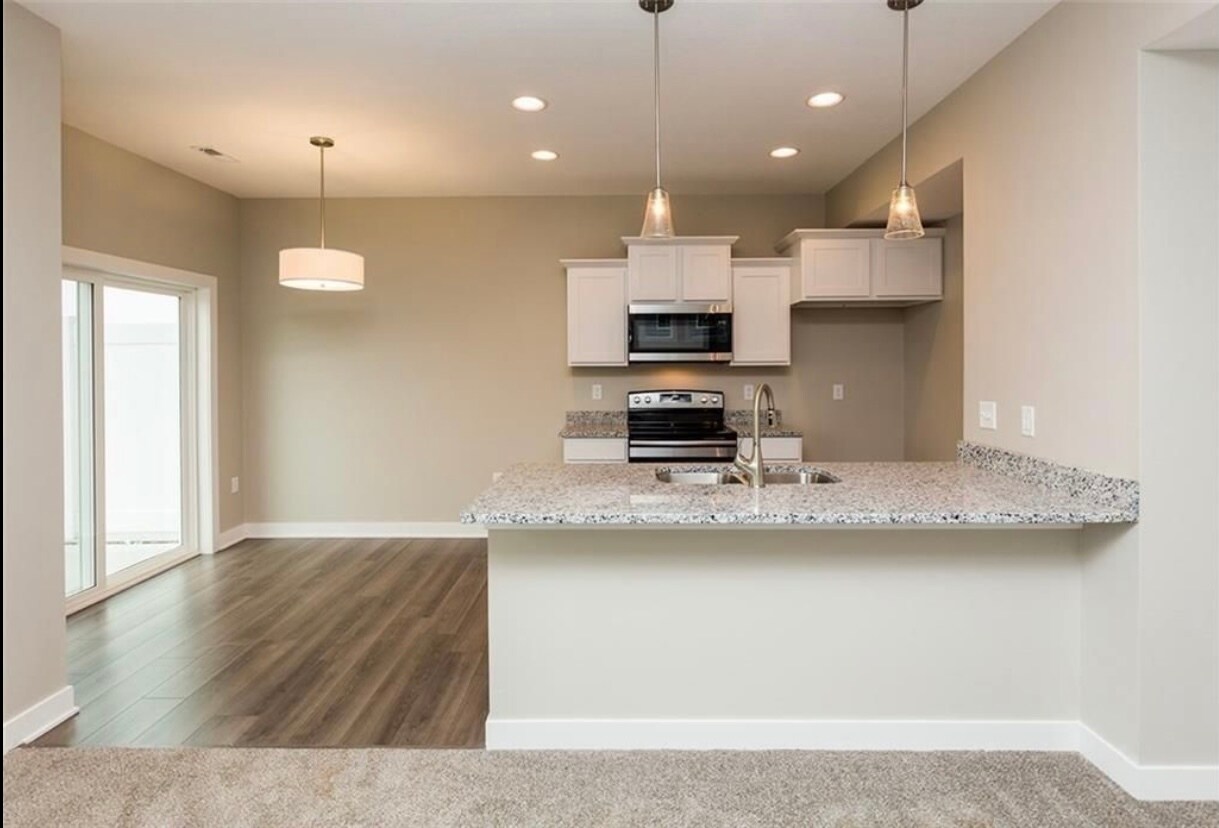 Similar unit - 9614 Turnpoint Dr