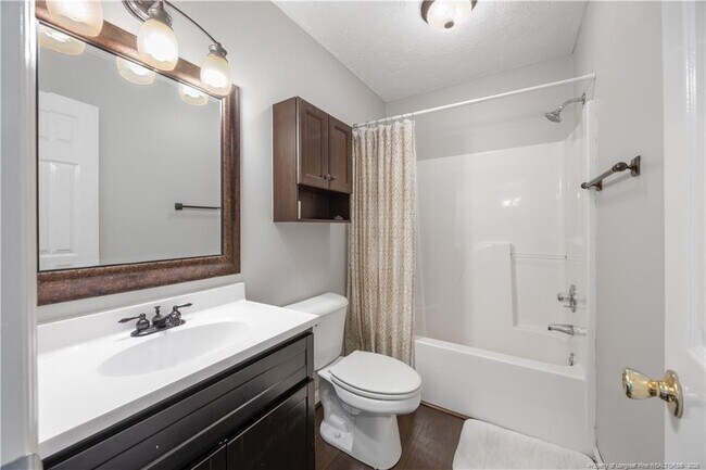 Building Photo - 3517 Gables Dr