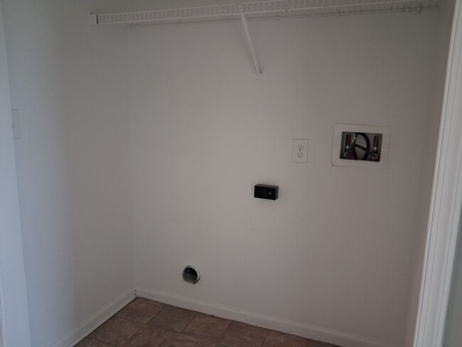 Building Photo - 4301 Saltmarsh Ln