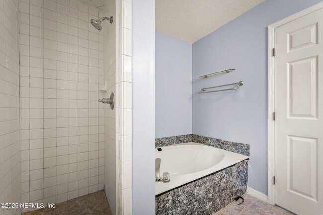 Building Photo - 5392 Heronview Ct