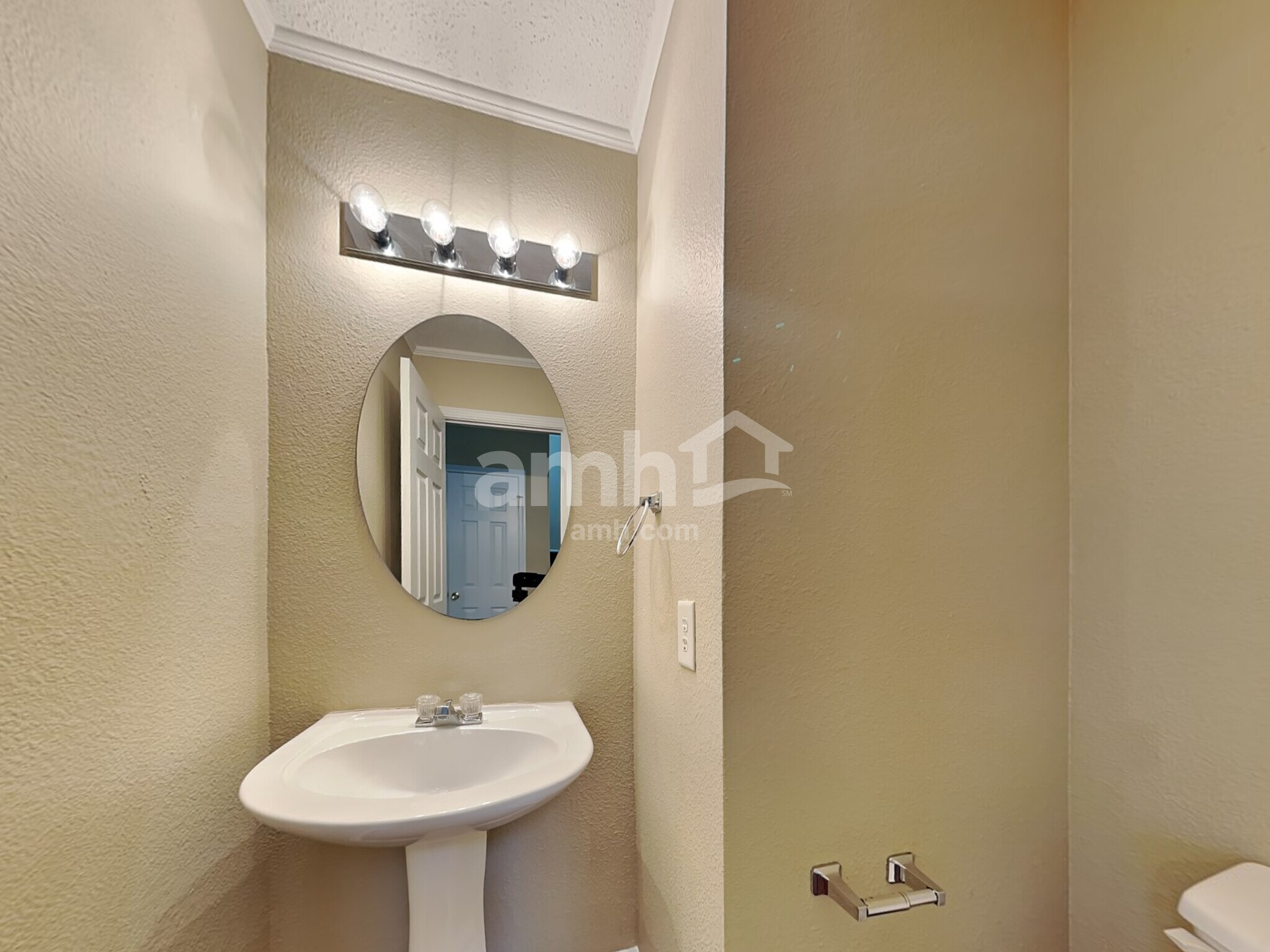 Building Photo - 8146 Whitham Dr