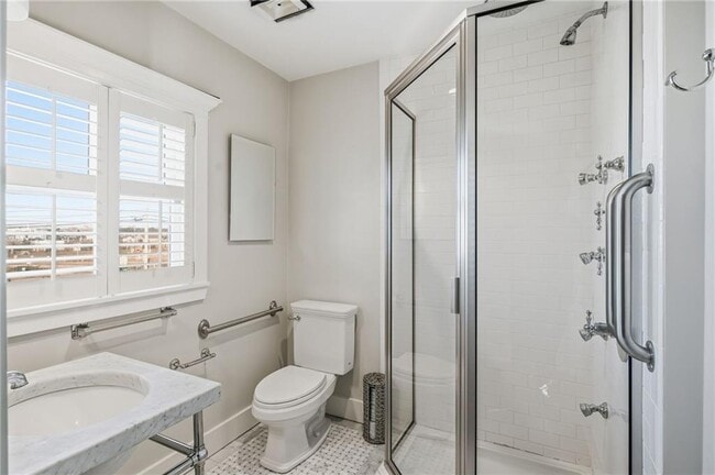 Building Photo - 246 Sand Hill Cove Rd