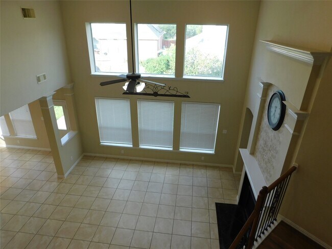 Building Photo - 5527 Baron Ridge Ln