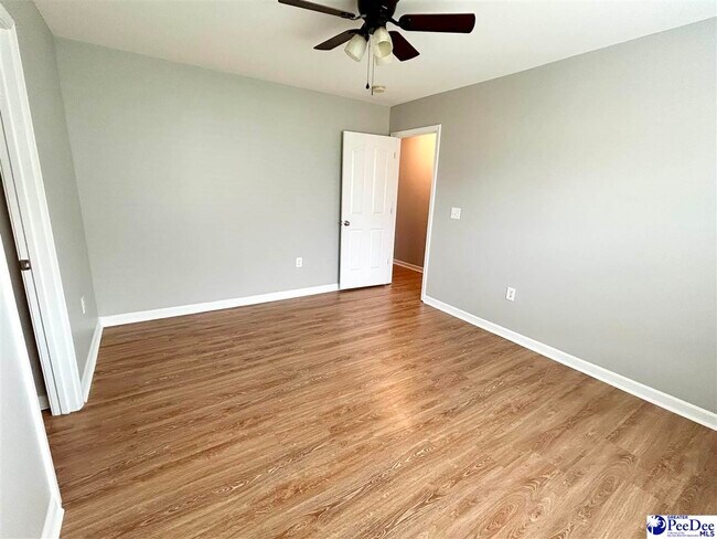Building Photo - 878 Mollhoff Ct