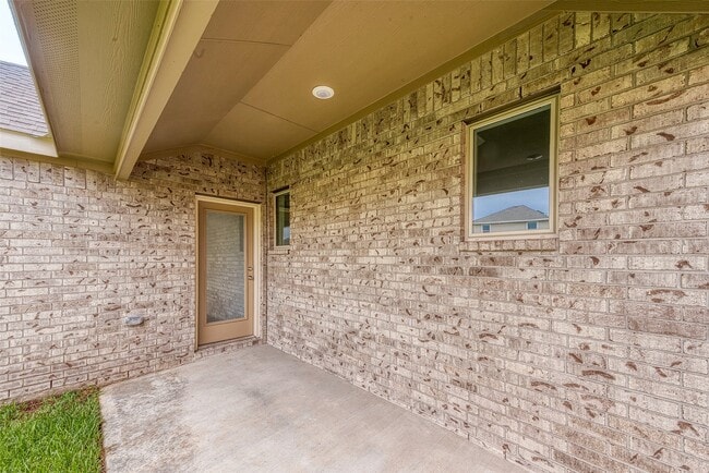 Building Photo - 27235 Henley Rdg Dr