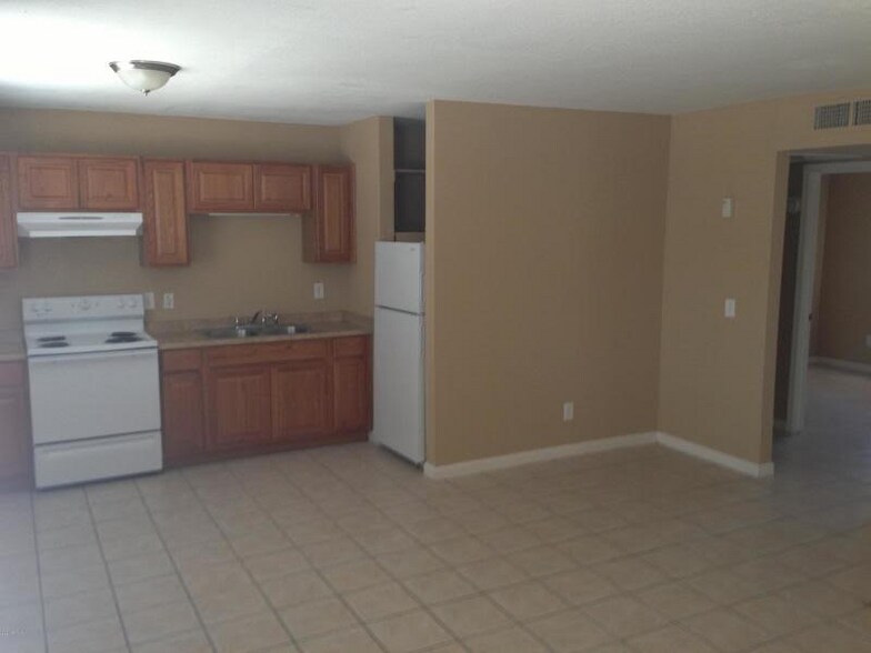 Building Photo - 235 N 93rd St