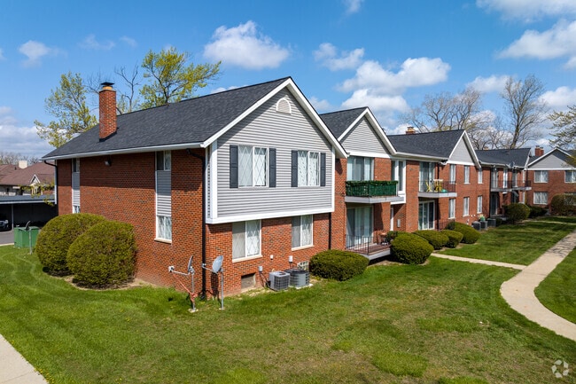 Building Photo - Carriage Hill Apartments - Dearborn Heights, MI
