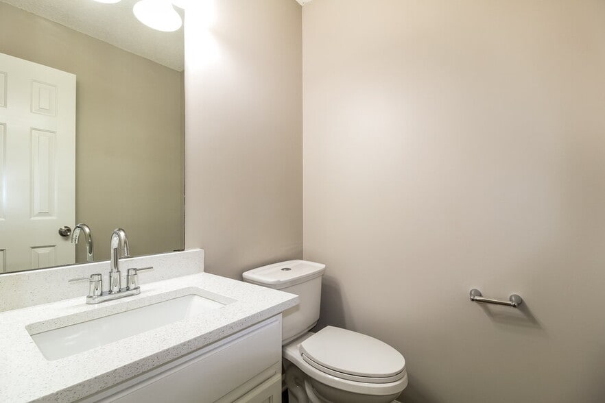 Building Photo - 6243 Sayler Park