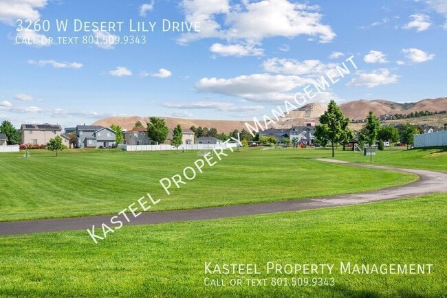Building Photo - 3260 W Desert Lily Dr