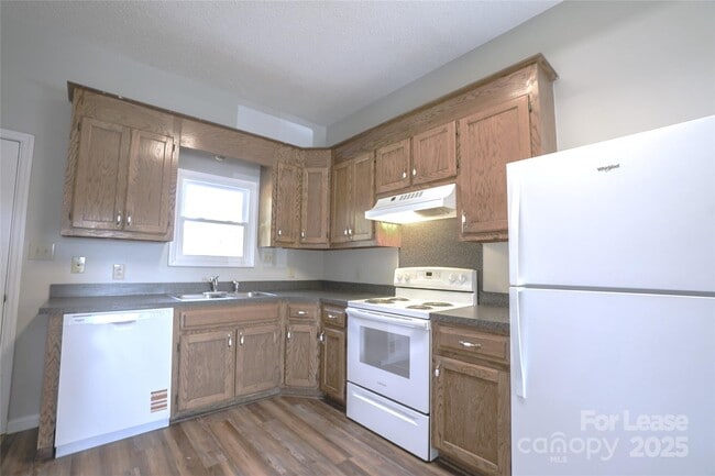 Building Photo - 107 Ervin St