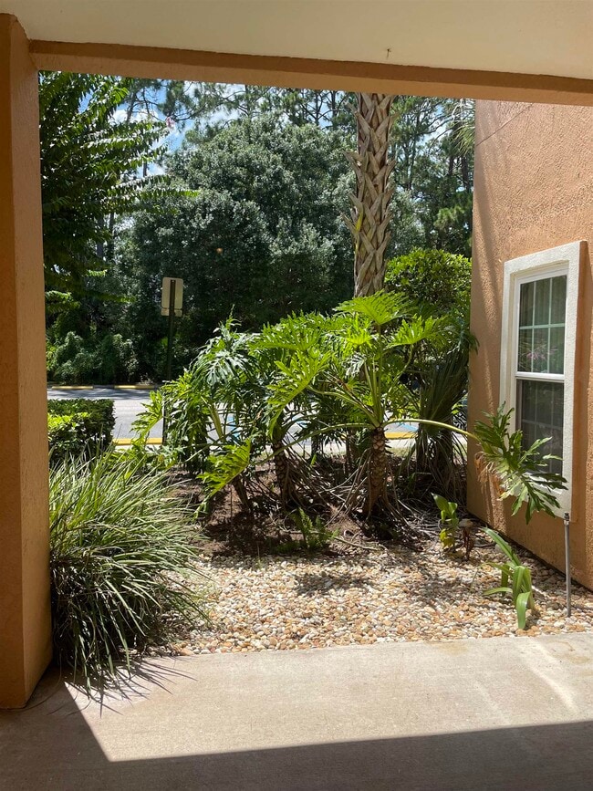 Building Photo - 520 Florida Club Blvd