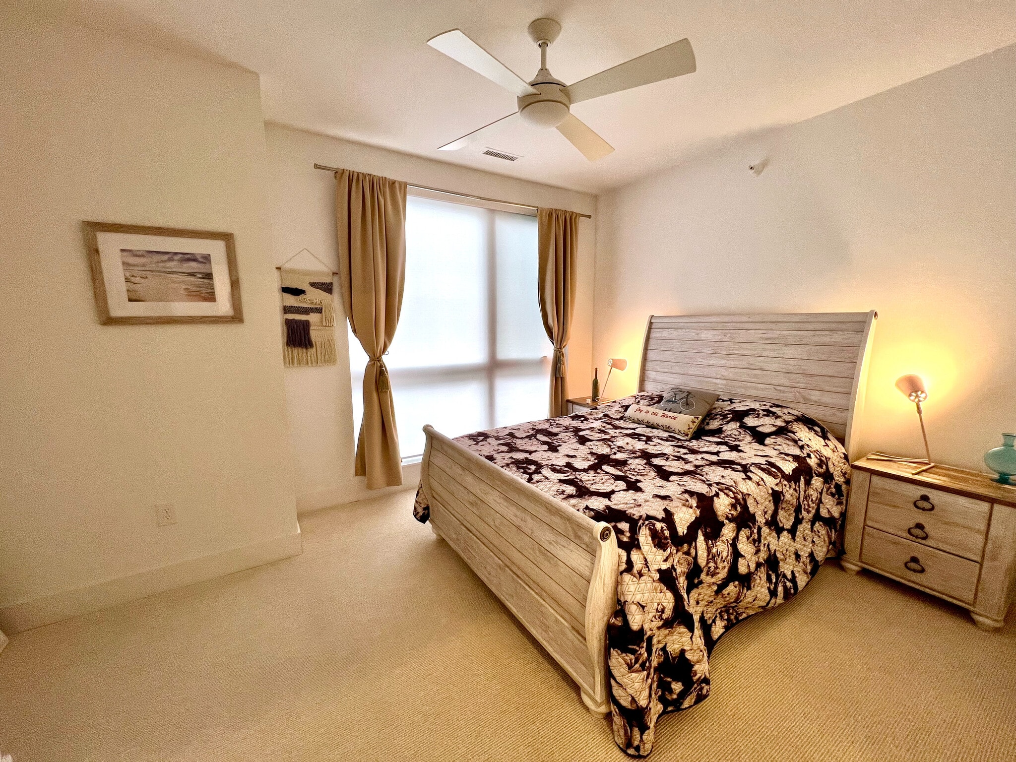 Building Photo - Room in Townhome on New Bern Ave