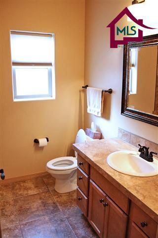 Building Photo - Beautiful Home in Gated community with pool, club house and limited work out facility.