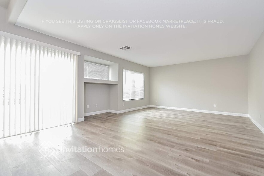 Building Photo - 8764 Country View Ave