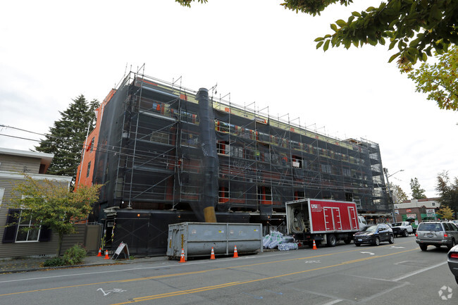 Building Photo - Hendon Condominiums